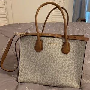 Michael Kors crossbody